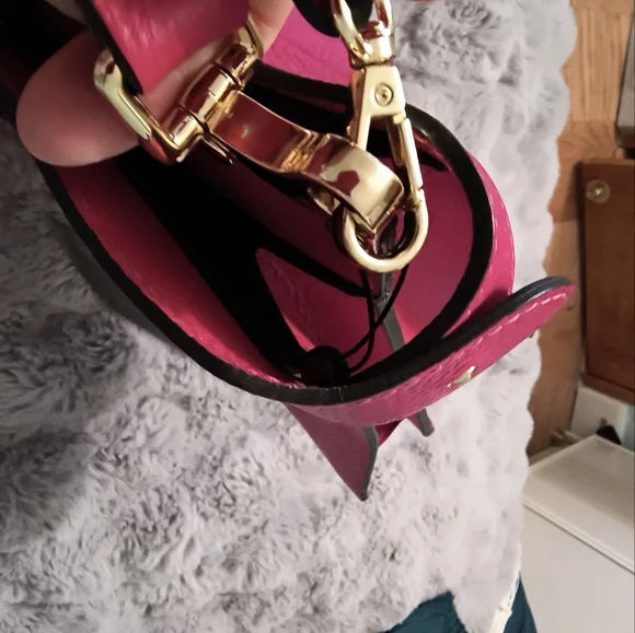 Toro Firenze Italian Genuine Leather Pink Bag - Picture 14 of 16